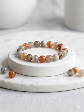 Beaded Agate Stretch Bracelet in Orange and Gray